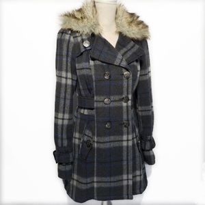 Worrthington Faux Fur plaid coat